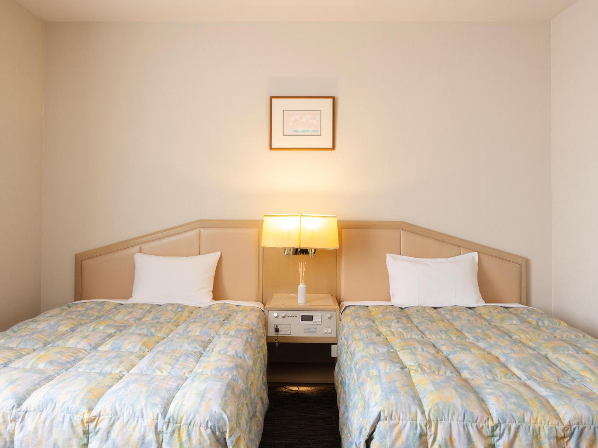 Tsubamesanjo Washington Hotel Extérieur photo